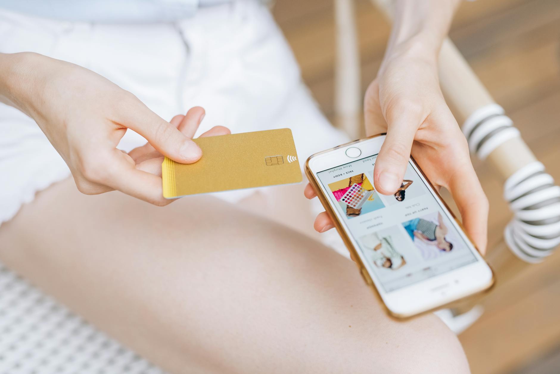 Người dùng cân nhắc kỹ trước khi nạp tiền theo lời mời trong nhóm